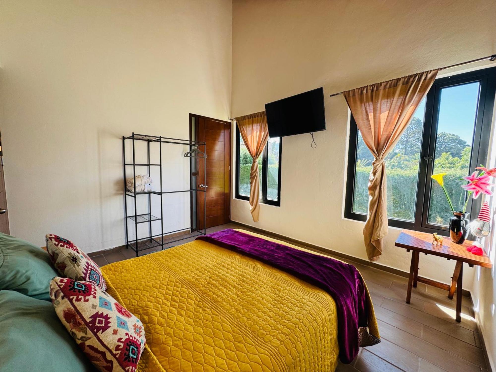 Encino House Hotel Boutique Valle de Bravo Buitenkant foto